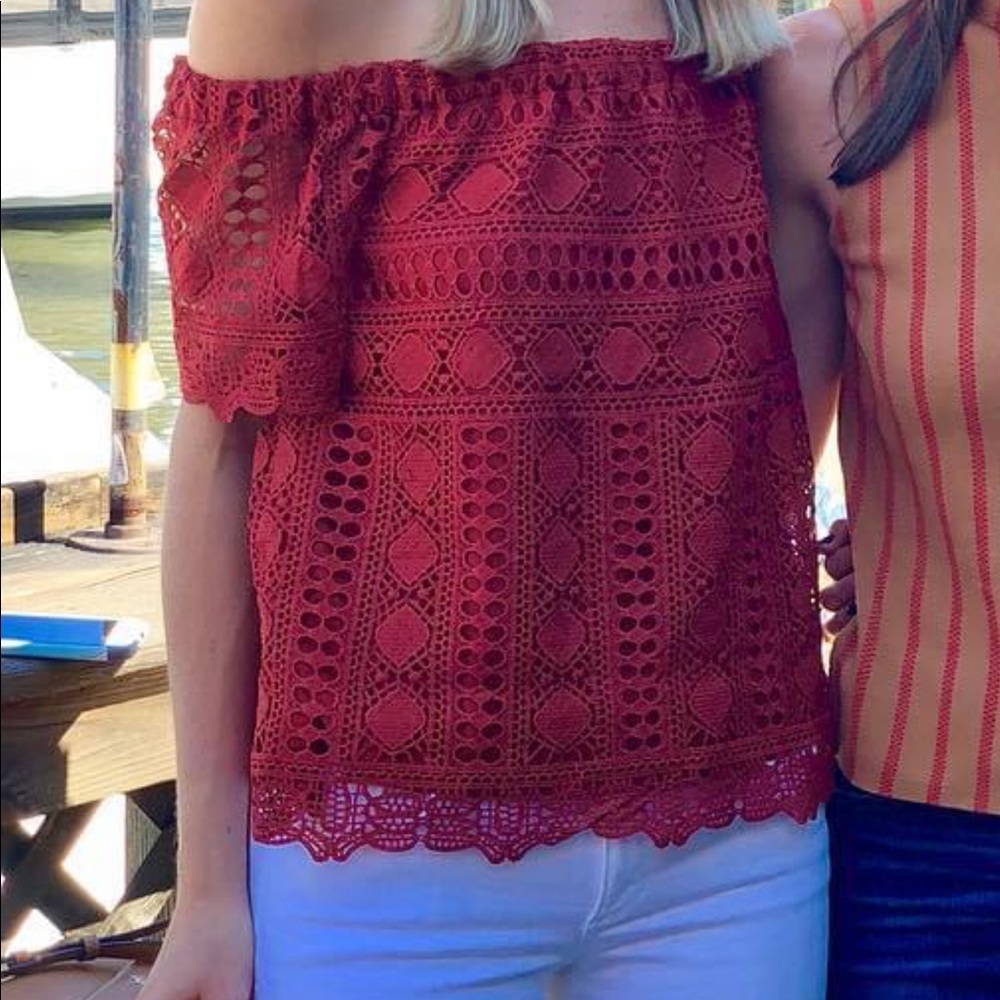 Sunday in Brooklyn / Anthropologie Maroon Top Size Small